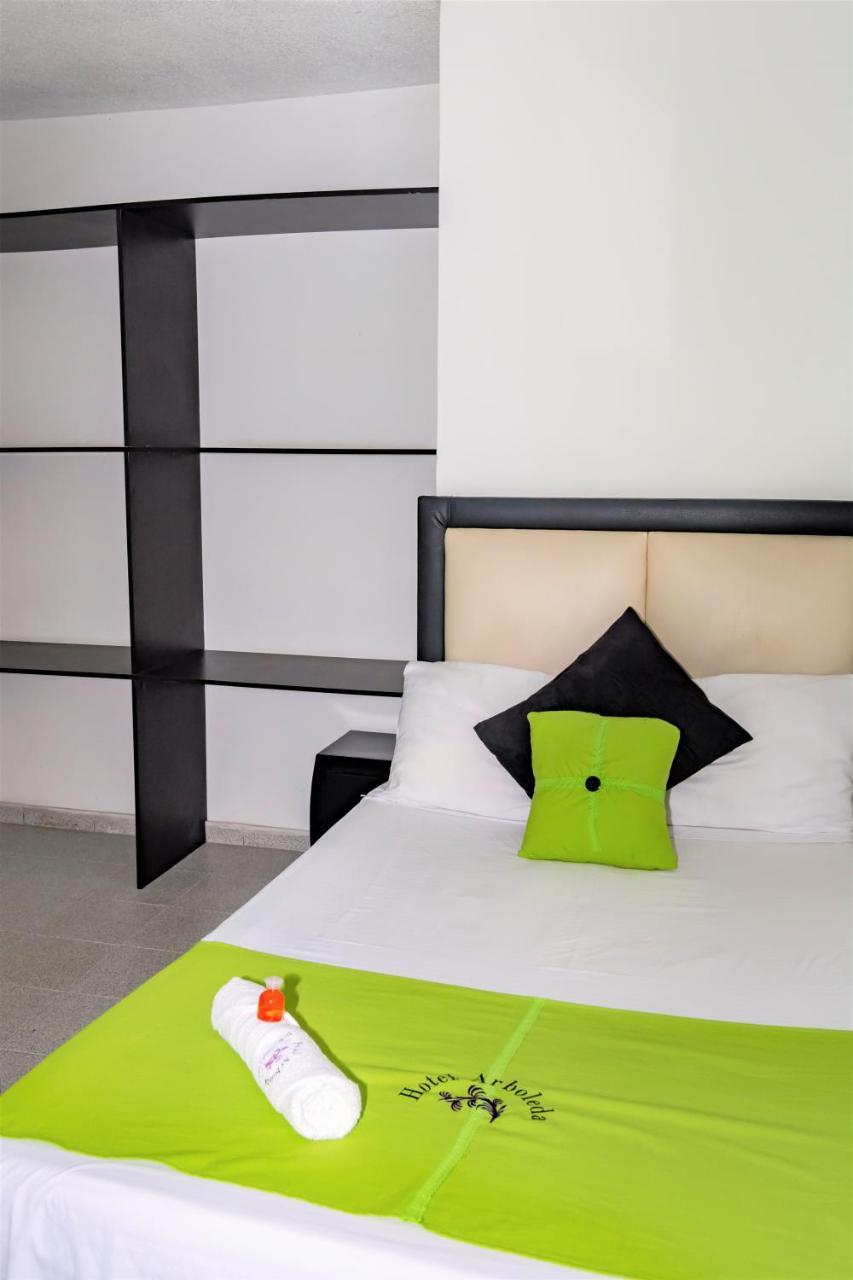 יופאל Hotel Arboleda מראה חיצוני תמונה