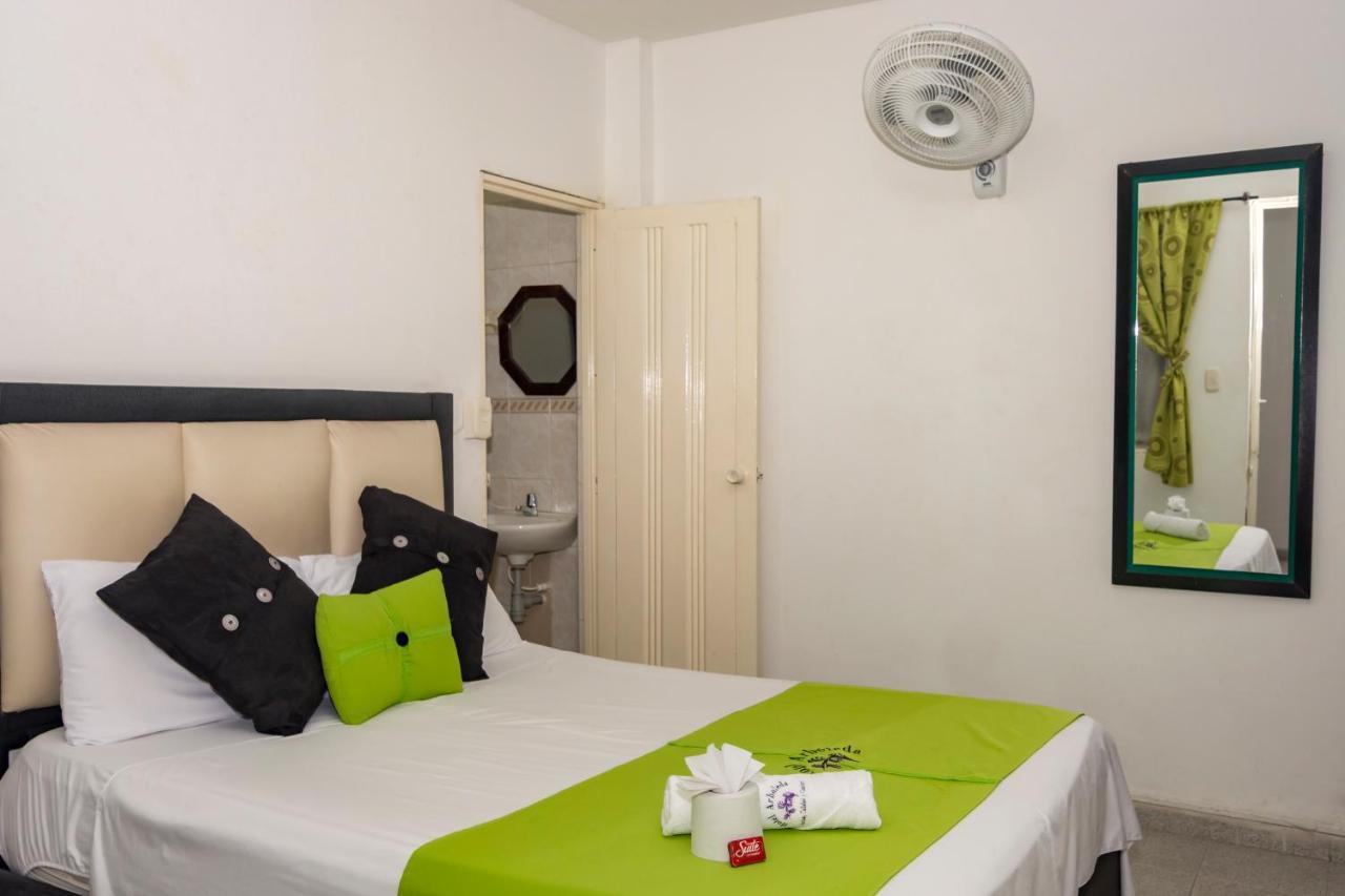 יופאל Hotel Arboleda מראה חיצוני תמונה